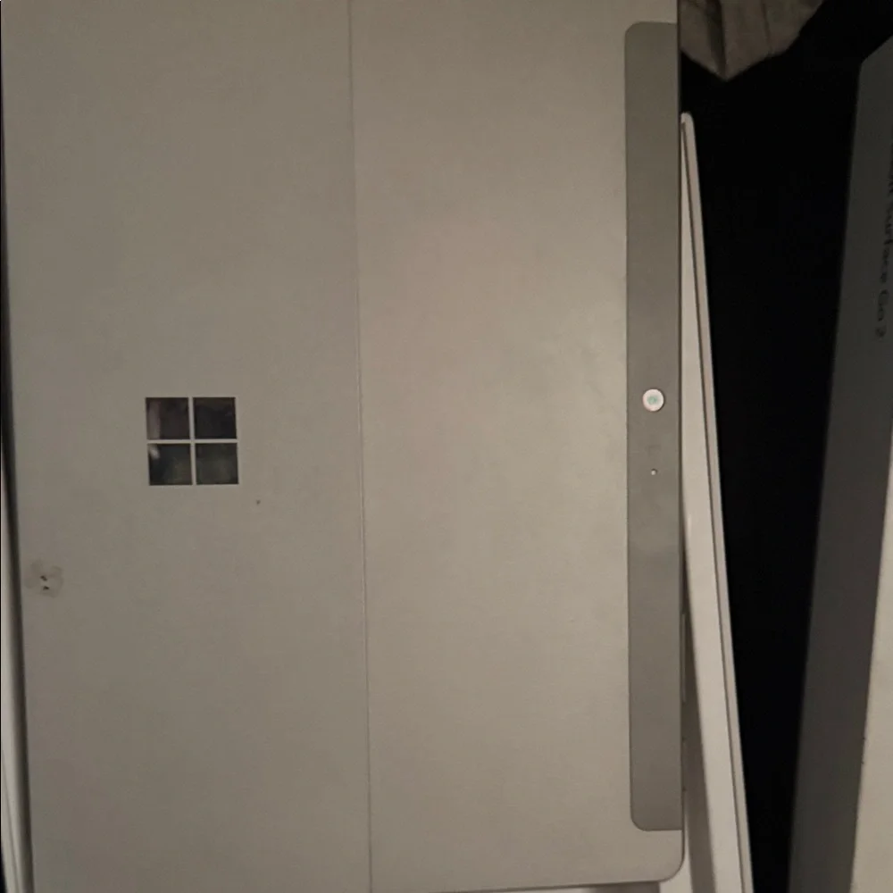 Microsoft Surface Go 2 - Silver and Black